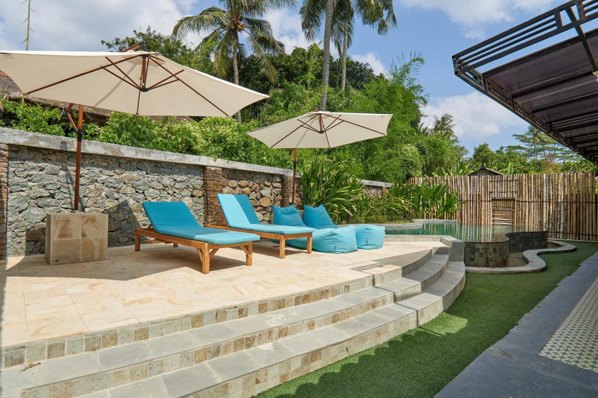 Attara Inn Senggigi Exterior foto
